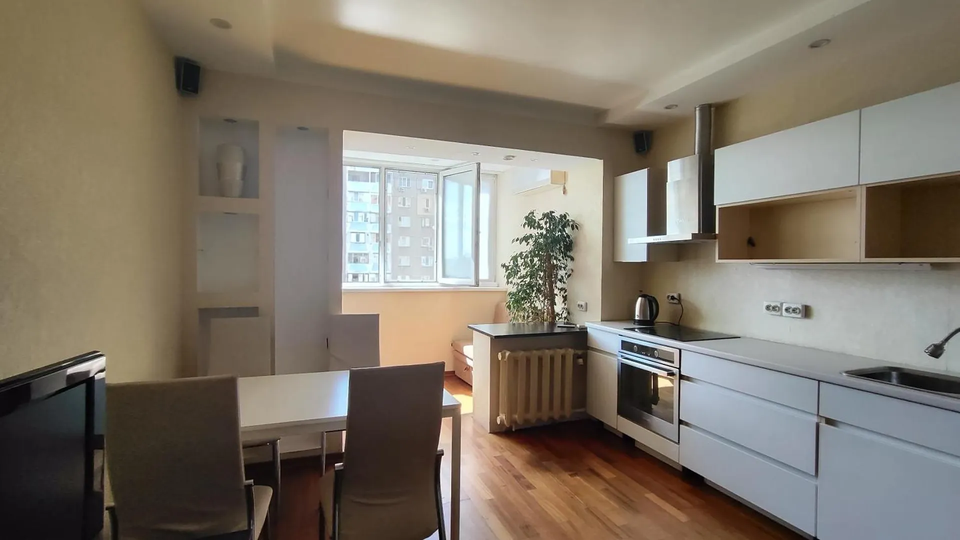 Apartament 1/10 Вулиця Радунська Kijów