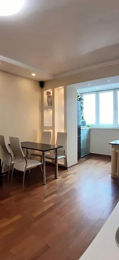 Apartment Ferienwohnung 1/10 Вулиця Радунська Kiew