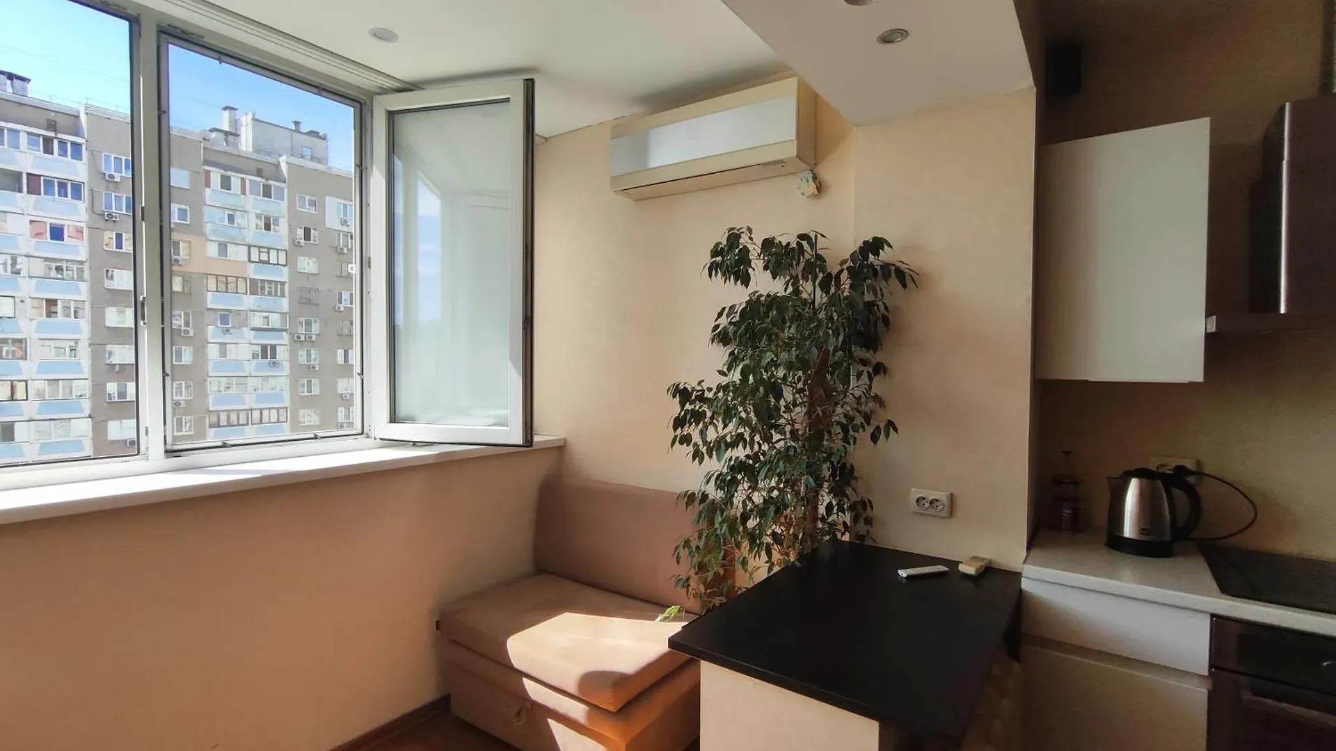 1/10 Вулиця Радунська Appartement Kiev